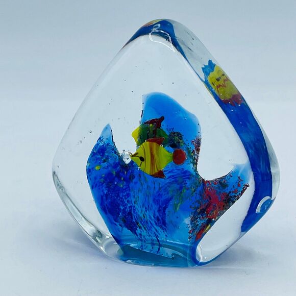 Vintage K's Collection Paperweight Aquarium Style Glass w/ Fish Bubbles Inside - Picture 2 of 7